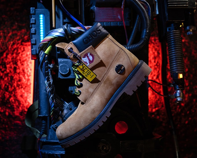 The NYC Boot is infused with ghost-chasing toughness and style. This fully waterproof boot features the iconic Ghostbusters icon embossed on the tongue, official GHOSTBUSTERS collar and ECTO-1 tag to ensure you’ll be ready for the movie premiere - and all other paranormal adventures.